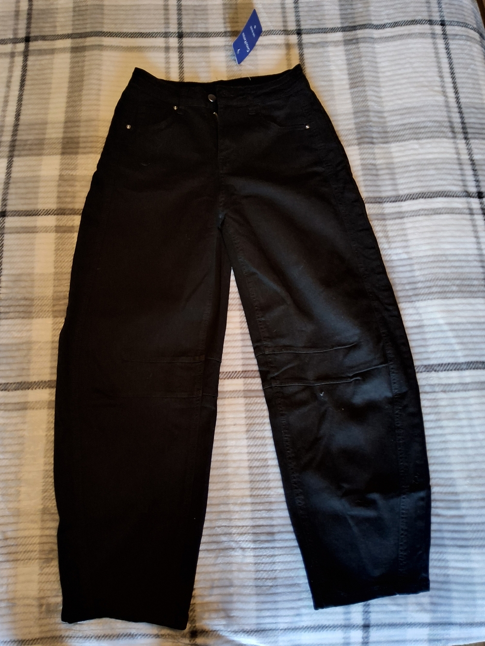 Women's Black Boyfriend Jeans - Relaxed High-Rise Fit